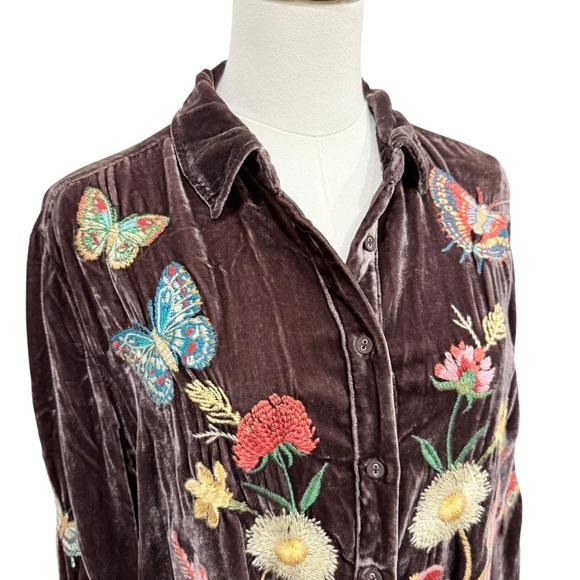 Johnny Was Small Floral Embroidered Velvet Kimono Sleeve Blouse Coffee Bean NWT - Picture 4 of 15